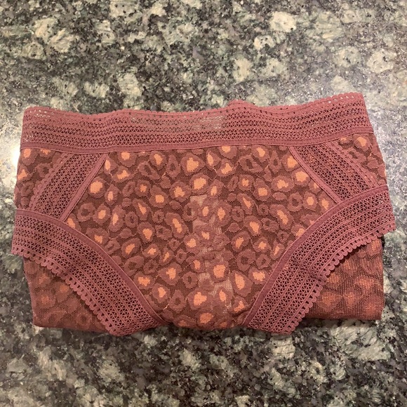 NWOT L Merlot Undies - Picture 3 of 3
